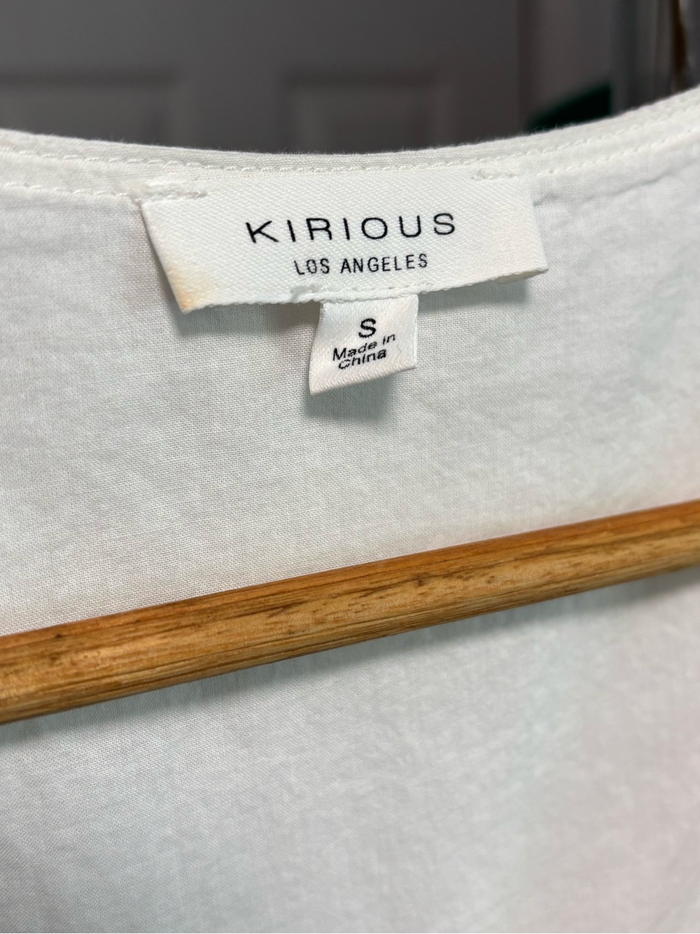 White eyelet tie front cropped vest, Kirious size small - Picture 6 of 10